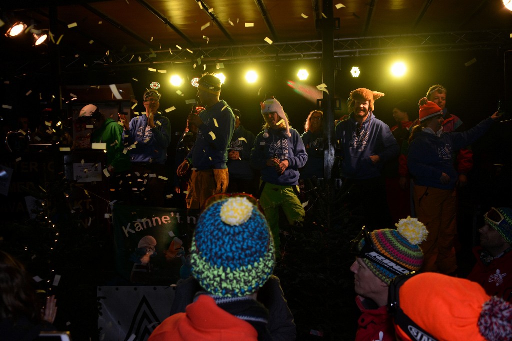 ../Images/Apres ski feest Drinkebroeders 240.jpg